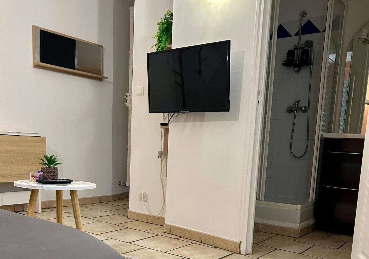 Apartamento Le Cocon Des Carmes - Hypercentre Aviñón Exterior foto